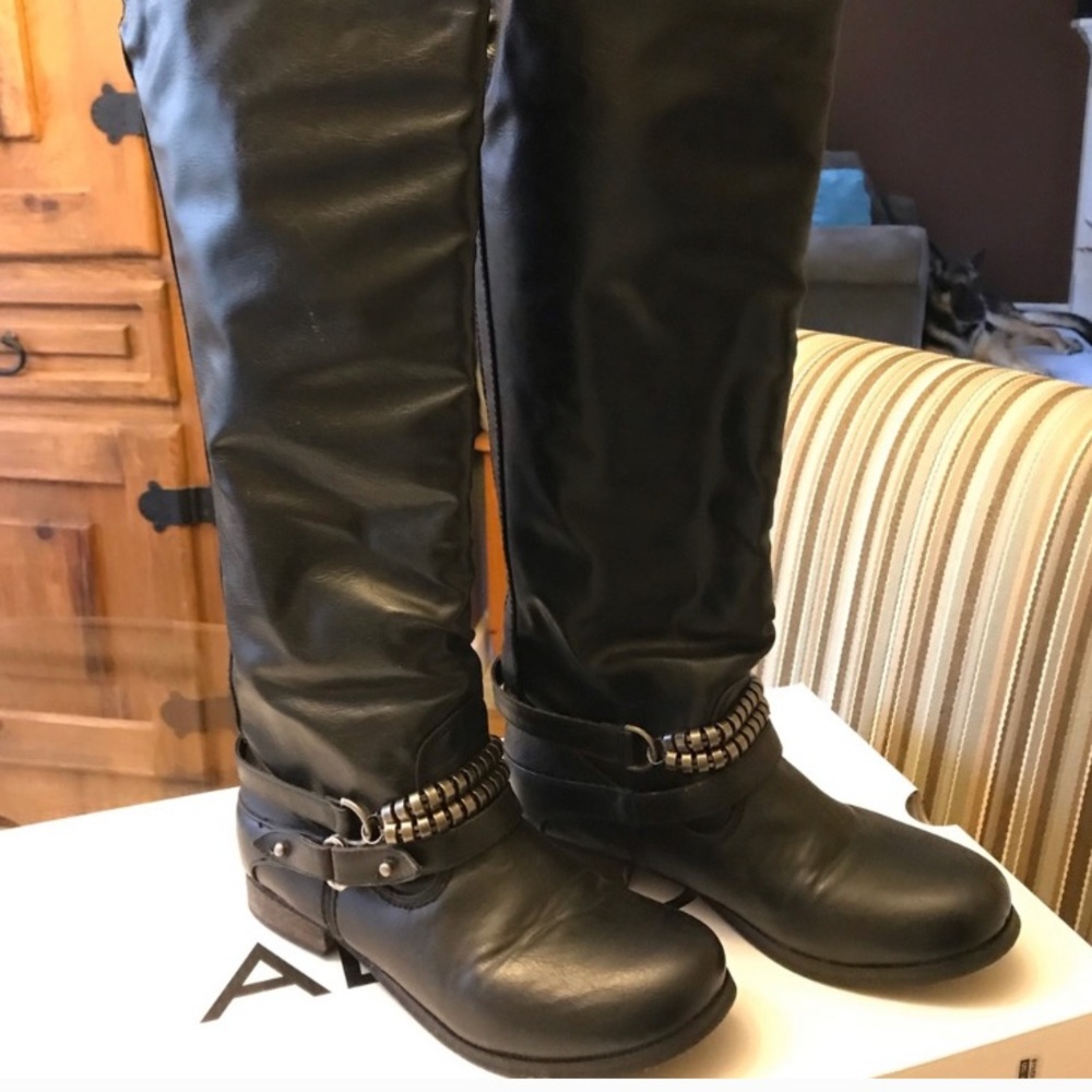 Aldo Tall Black Riding Leather Boot Sz 8.5